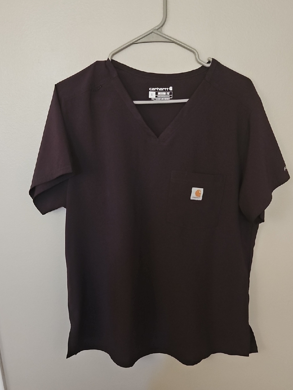Carhartt V-Neck Pocket Tee (L) And Joggers (XL) in Sepia